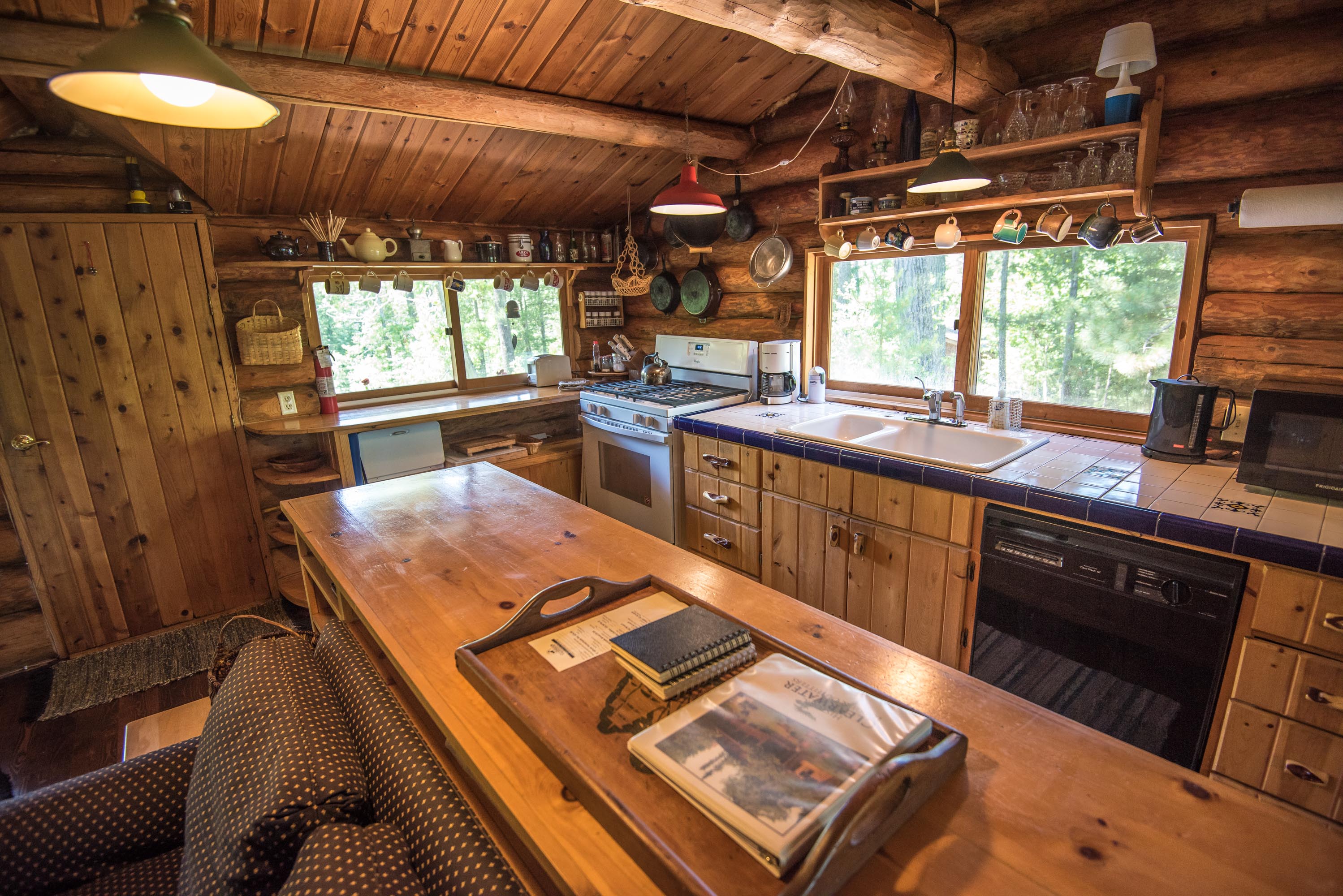 Patrick's Cabin | Authentic Log Cabins | Clearwater ...